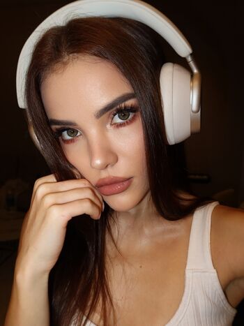 Alexandra Ozz
