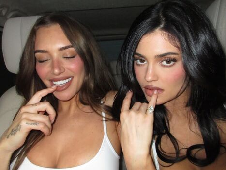 Anastasia Karanikolaou (Stassiebaby)