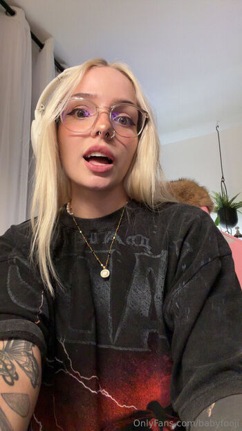 babyfooji / peachtot