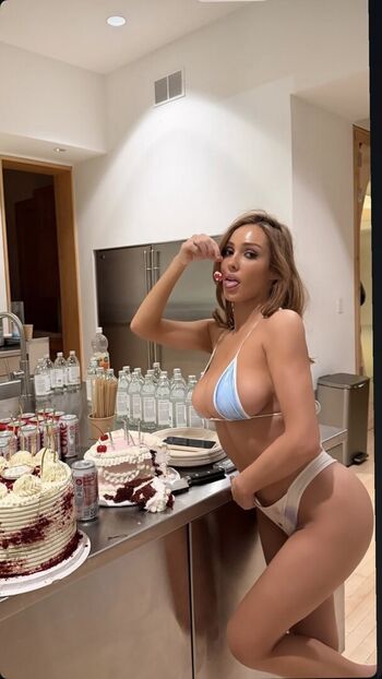Bianca Censori