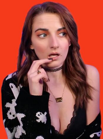 Caitlin Marie Reacts