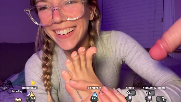 Cam Girls Feet Content