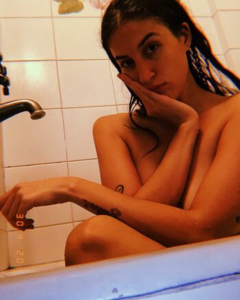 Caroesti Caroline.babe Caroline Estigarribia