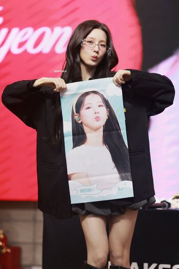 Cho Mi-yeon (Miyeon) - i-dle [(G)I-dle]