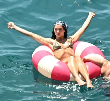 Dua Lipa