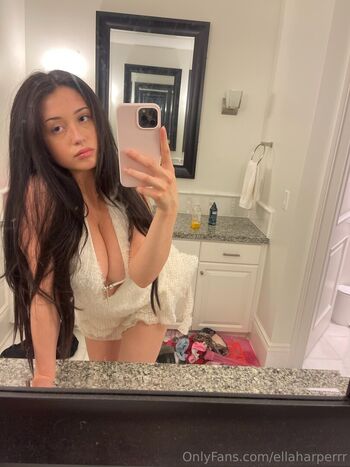 ellaharperr1