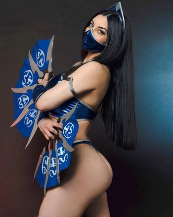 Fabibi World Cosplay