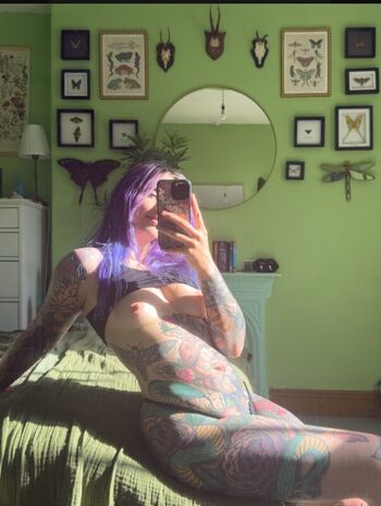 Honeyy Noir