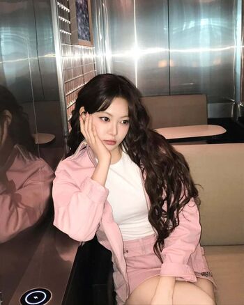 Hong Eunchae 홍은채 | LESSERAFIM