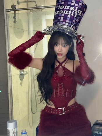 Hong Eunchae 홍은채 | LESSERAFIM