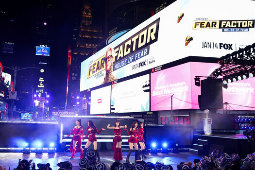 Huh Yunjin 허윤진