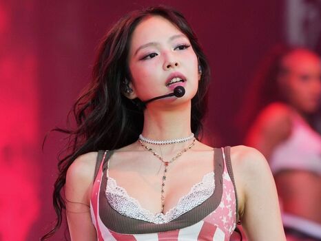 Jennie | BLΛƆKPIИK