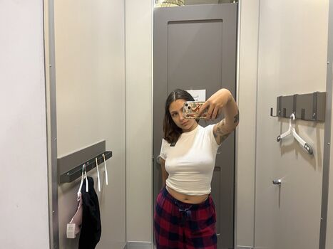 justsumsexygirl