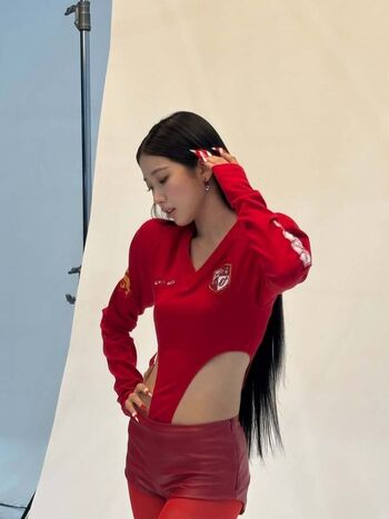 Kazuha Nakamura 中村 一葉
