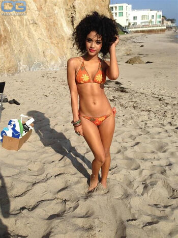 Kiersey Clemons