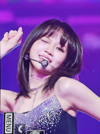 Kim Chaewon 김채원 [Le Sserafim]