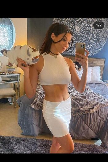 Kira Kosarin