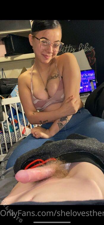 Long Neck | shelovestheneck | DaddyLongNeck