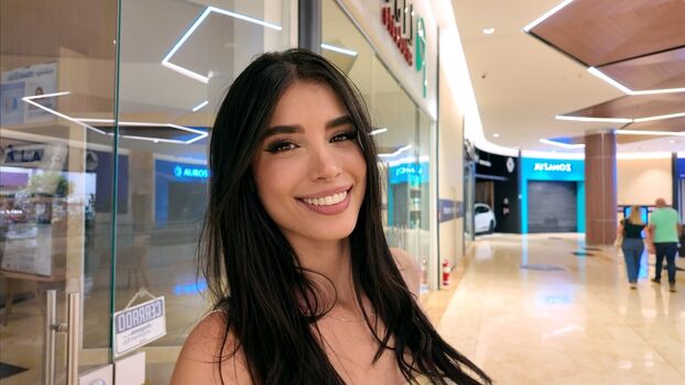 Luisa Valencia