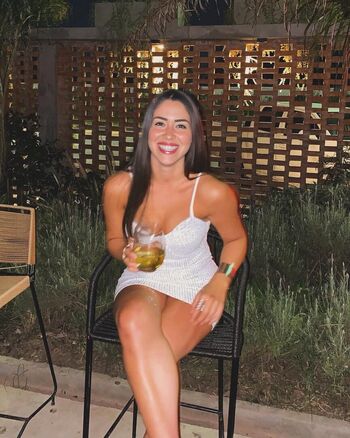 Maricel Freire Hotwife