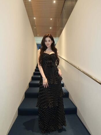 Minatozaki Sana (TWICE)