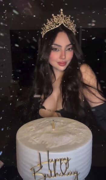 Nyvi Estephan