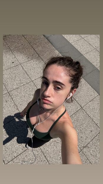 Rachel Anne Sennott