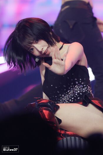 Sakura Miyawaki 宮脇 咲良