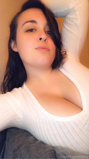 Stefanie Juicy