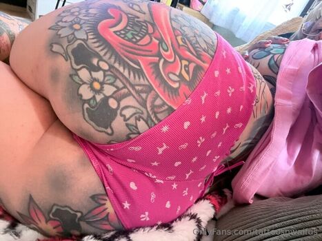 tattoosnwaifus