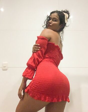 Taty Valle