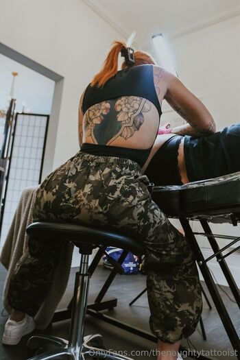 thenaughtytattooist