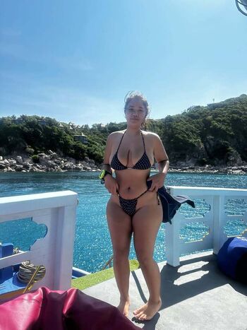 Thick Asian Women