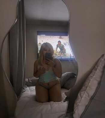 Vania Palacios