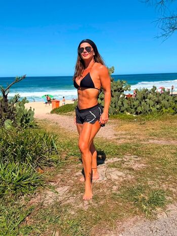 Viviane Araujo