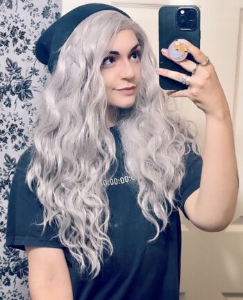 WatchGirlsPlay