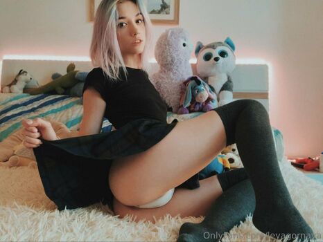 whoisellie
