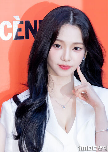 WomenK-pop