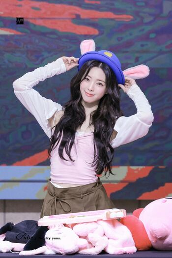 Yuna - ITZY (유나, Shin Yu Na)