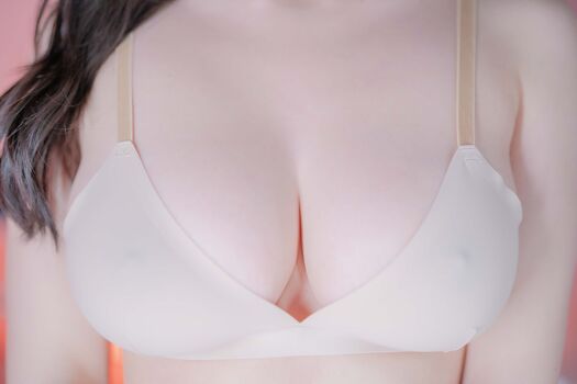 Yuna Shirahoshi 白星優菜